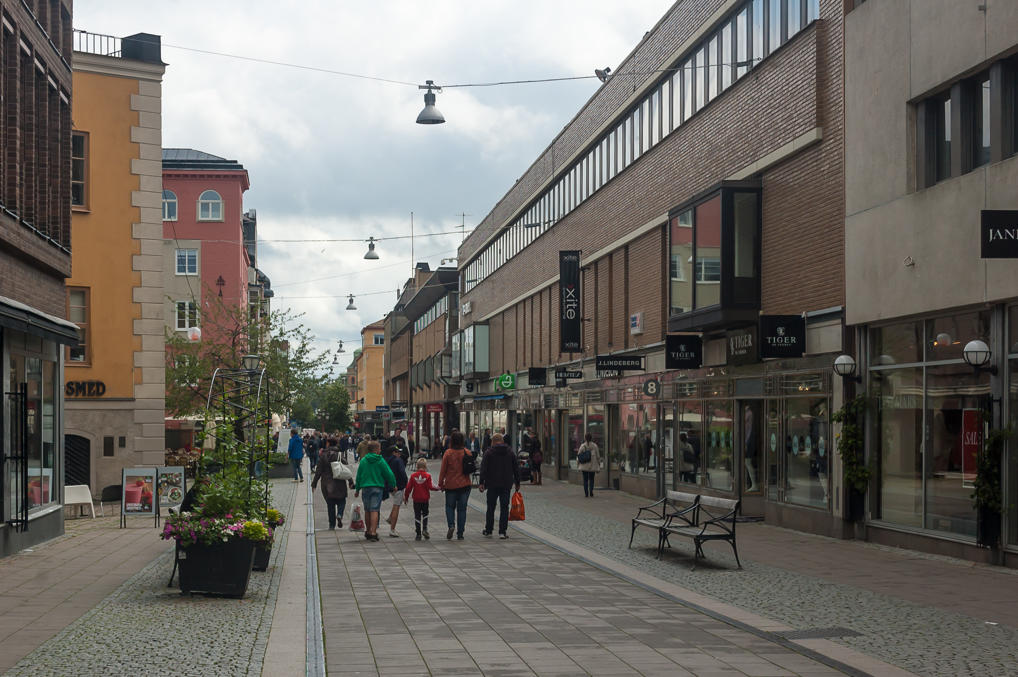 Shopping street