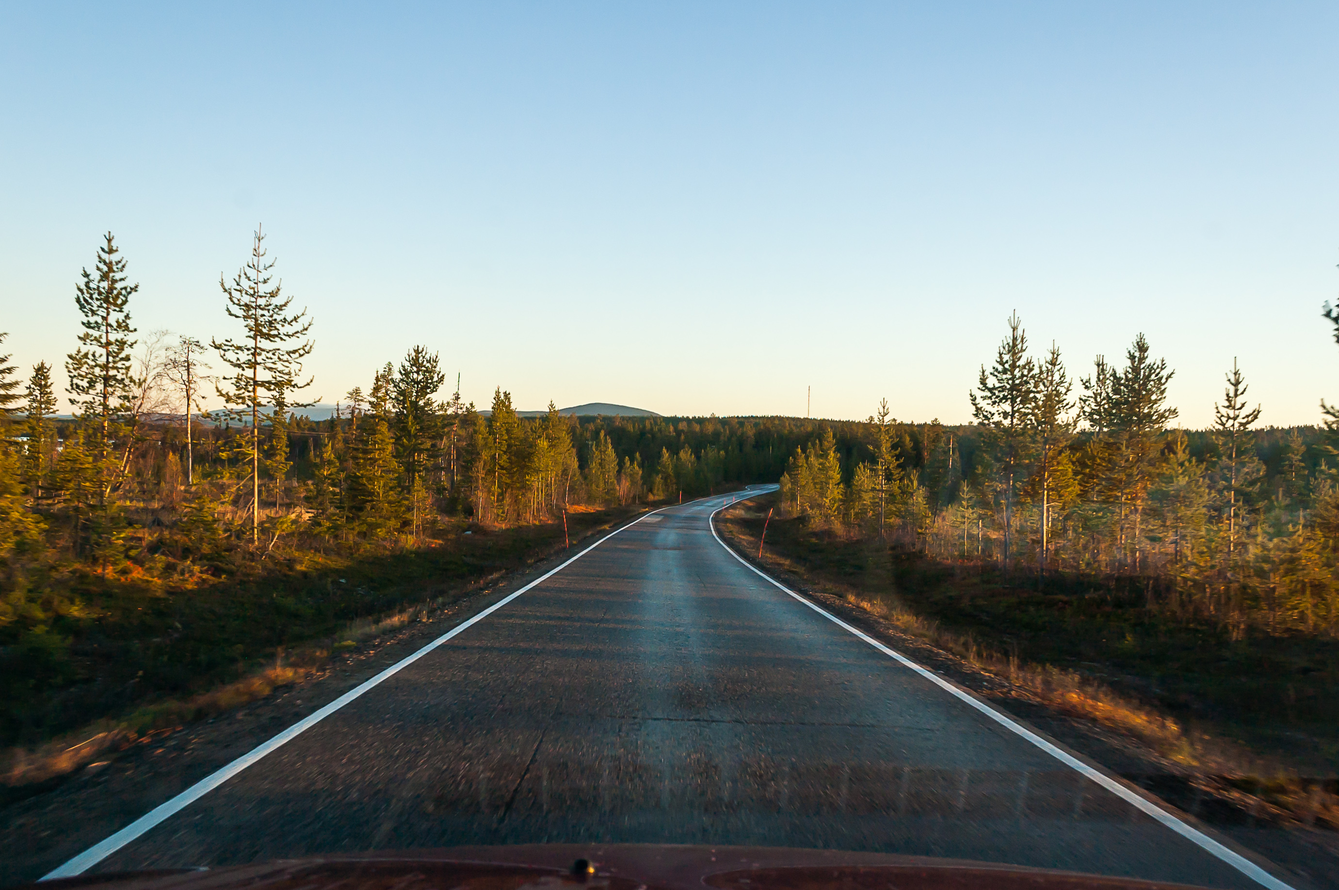 Дорога северный 2. Дороги севера. Северная автодорога. Дороги на севере Финляндии.