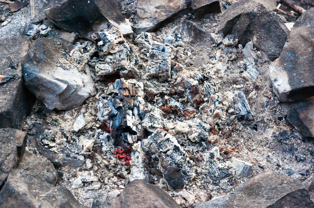 Tahkokuru laavu fireplace