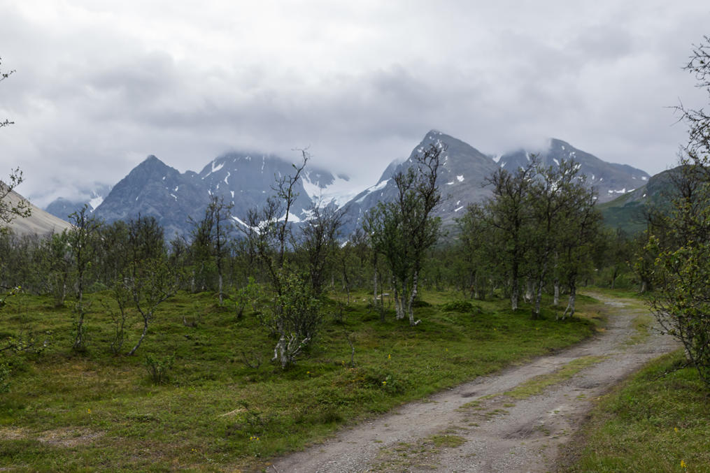 Beginning of Blåvatnet Lake trail in the Lyngen Alps