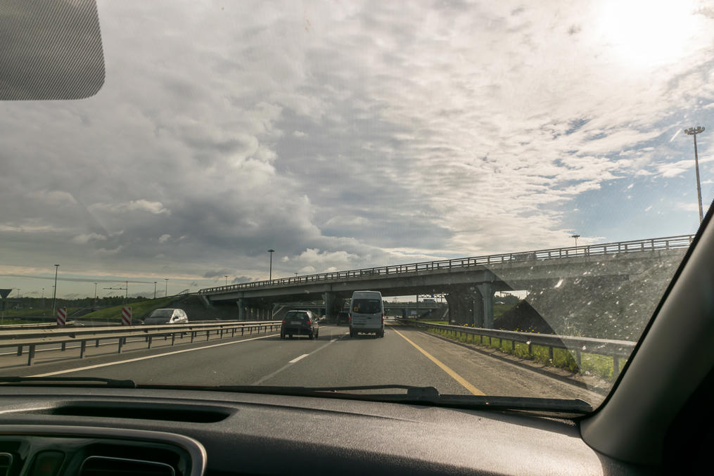 Kola Route (Russian Federal Route R-21) begins at an interchange with St. Petersburg Ring Motorway
