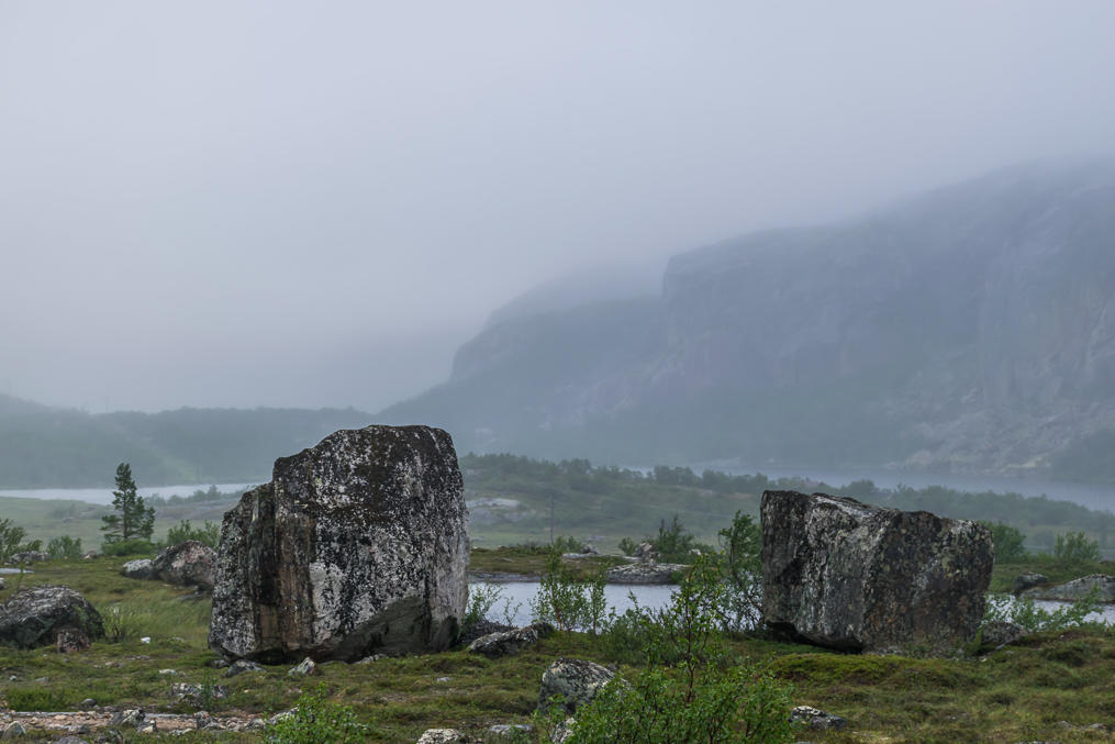 At a mountain plateau near Vintervollvatnet Lake, by the road to Grense Jakobselv village