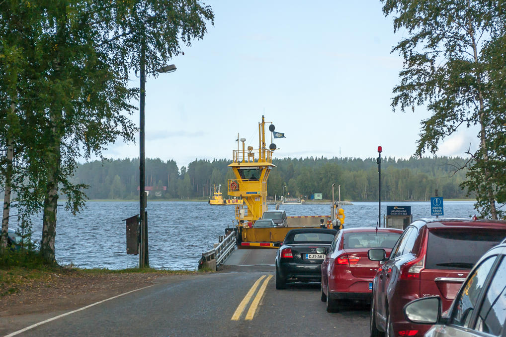 Arvinsalmi ferry crossing on Road 482 (Kitee-Rääkkylä-Liperi) in North Karelia