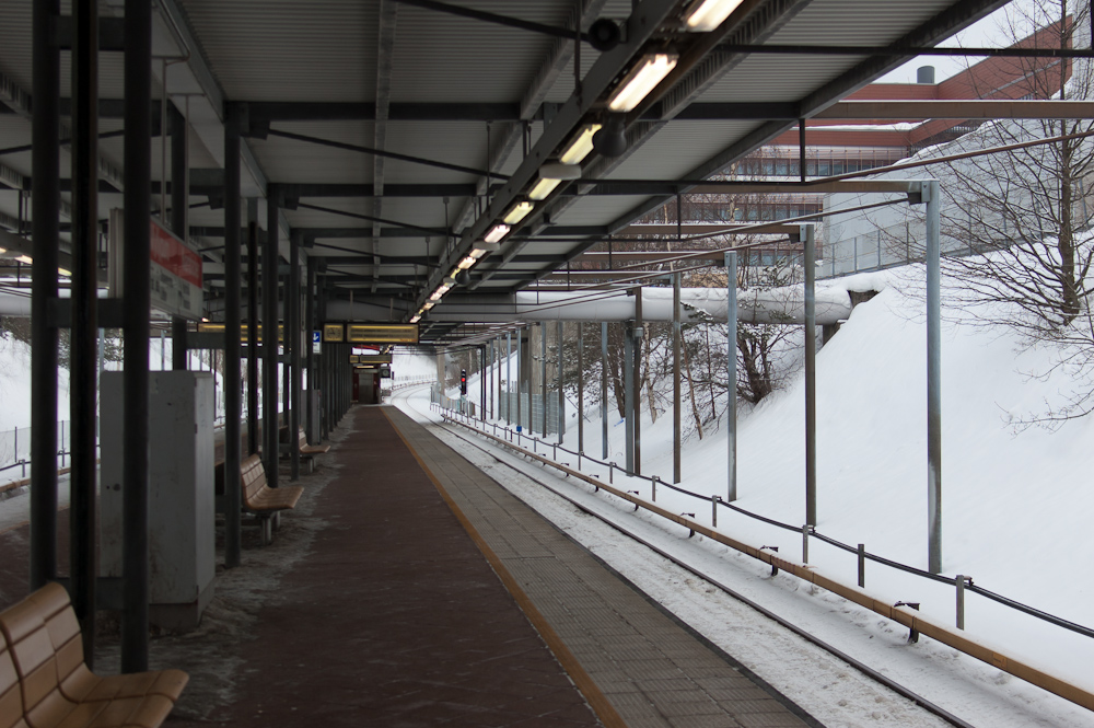 Myllypuro metro station (aboveground; before renovation)