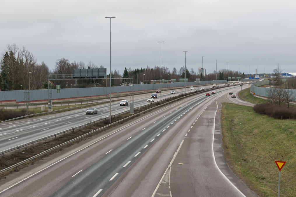 Ring III (Kehä III), the outer ring road