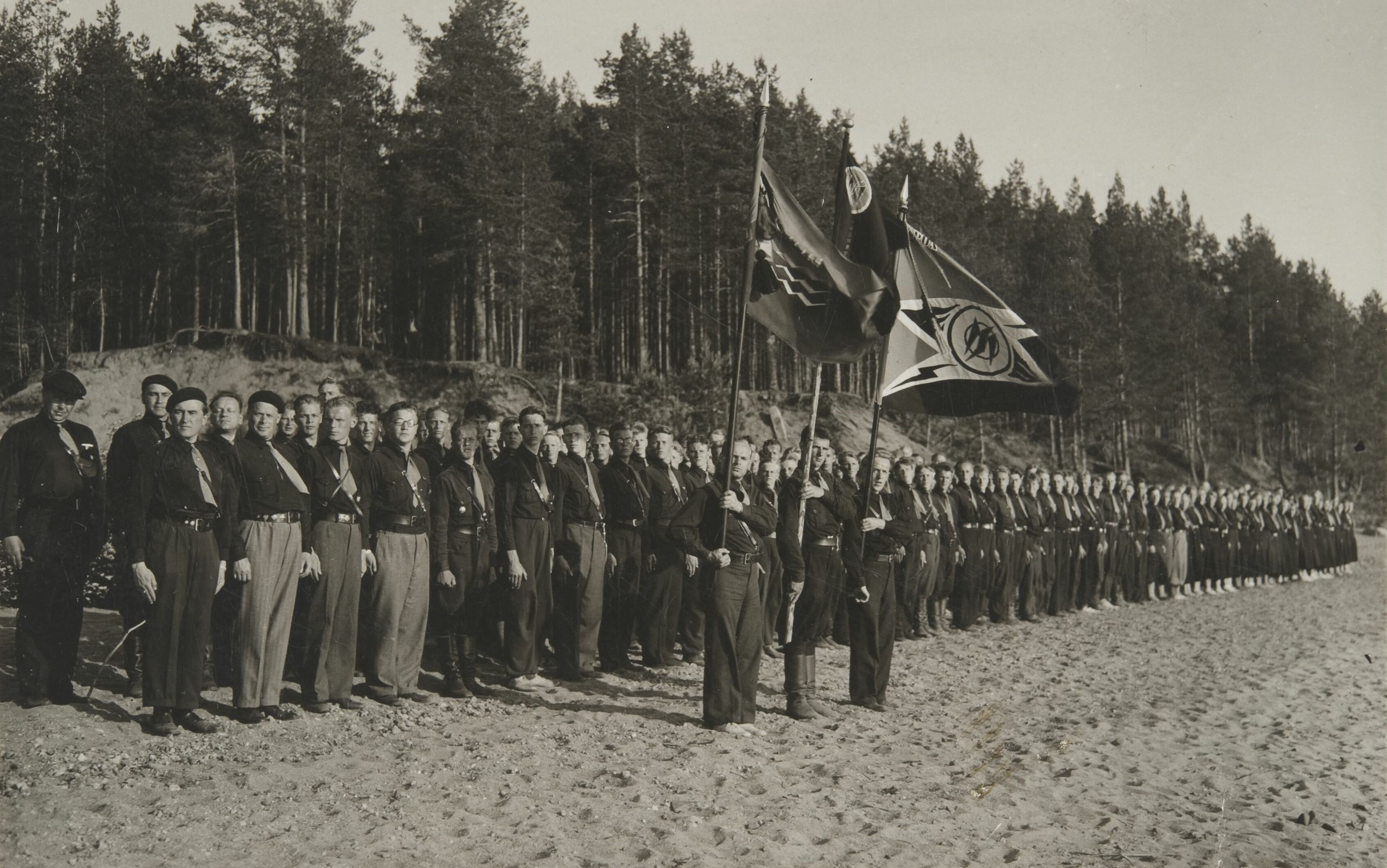 Смотр Сине-черных в Куортане в 1935.  Фото из вики