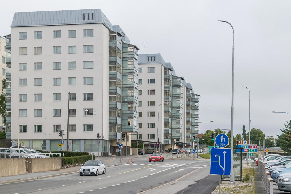 Residential buildings in Hietalahti area near center.  The center and the surrounding areas are built up to 7-8 floors high, which makes Vaasa feel denser and more city-like than some others Finnish cities of similar size; for example Joensuu has almost the same population but its center is mostly 3-4 floors high