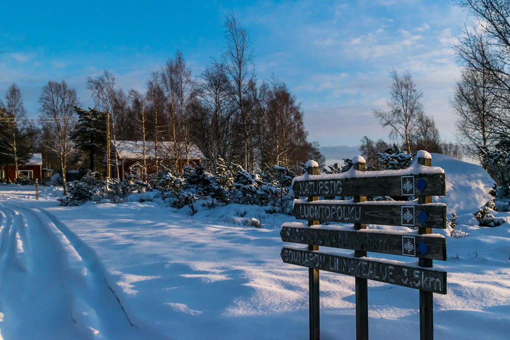 Trailhead of the Sommarö trail in the Kvarken Archipelago