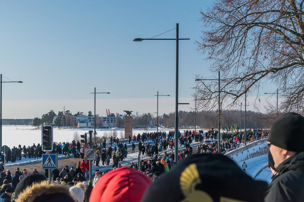 Jääkäreiden kotiinpaluun Vaasaan 100-vuotisjuhlan paraati Vaasassa vuonna 2018.  Vaikka sisällissodan historiaa harvoin kaunistellaan nykyään, jääkäreitä kunnioitetaan edelleen Vaasassa
